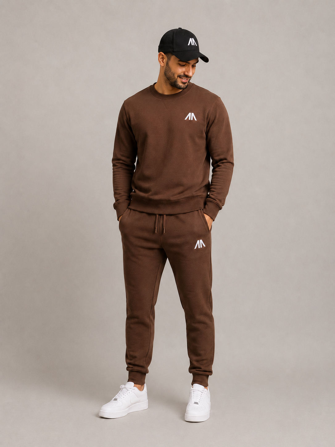 Vader + Zoon Tracksuit – Bruin
